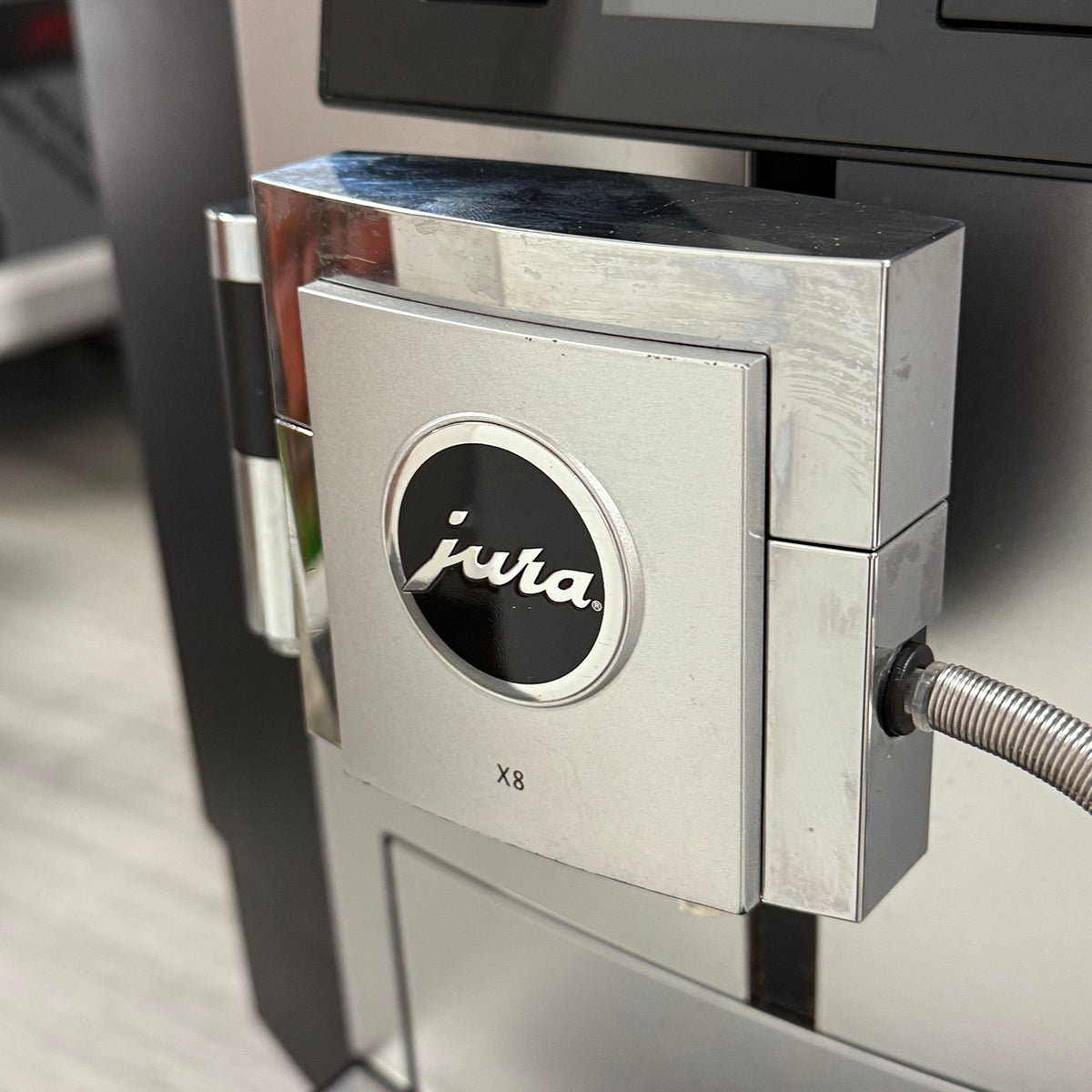 Refurbished Jura X8 Professional Coffee Machine & Cool Control Milk Cooler Bundle