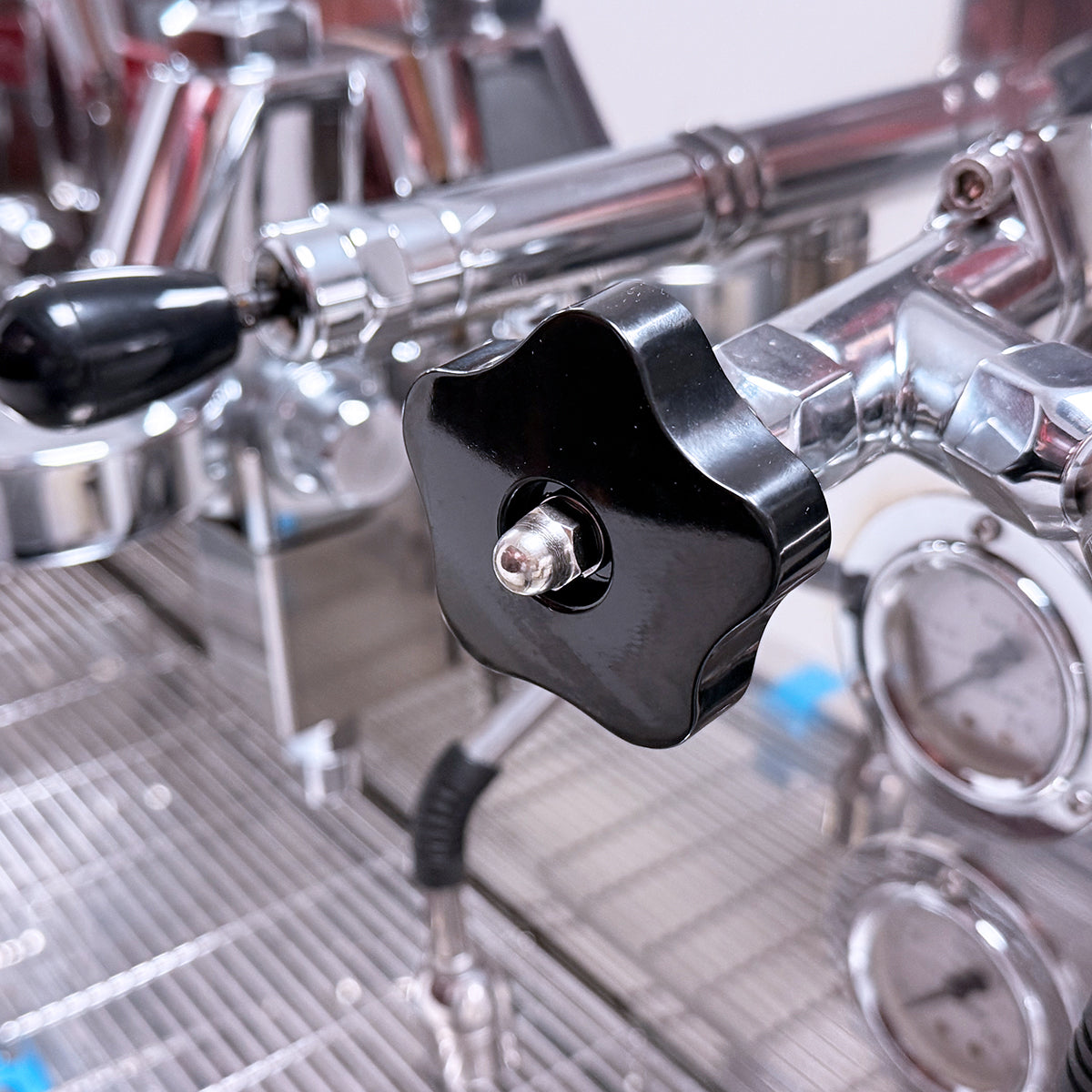 Pavoni Vasari 3 Group Commercial Espresso Machine steam valve control.