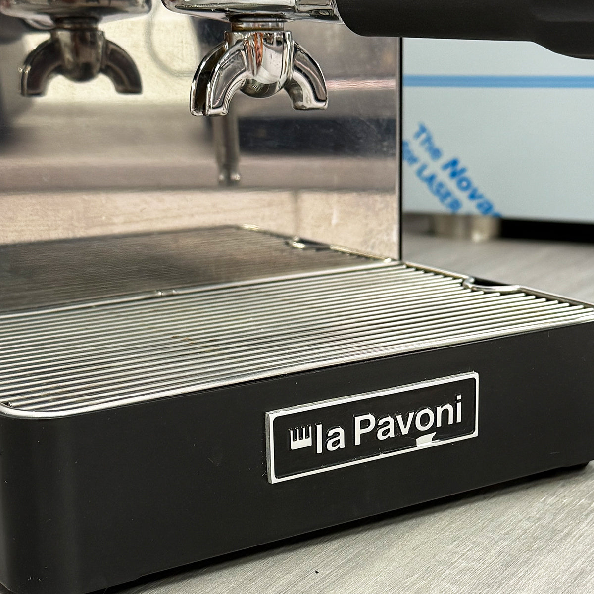 SHOWROOM MODEL LA PAVONI CASABAR BLACK (NEW MODEL)