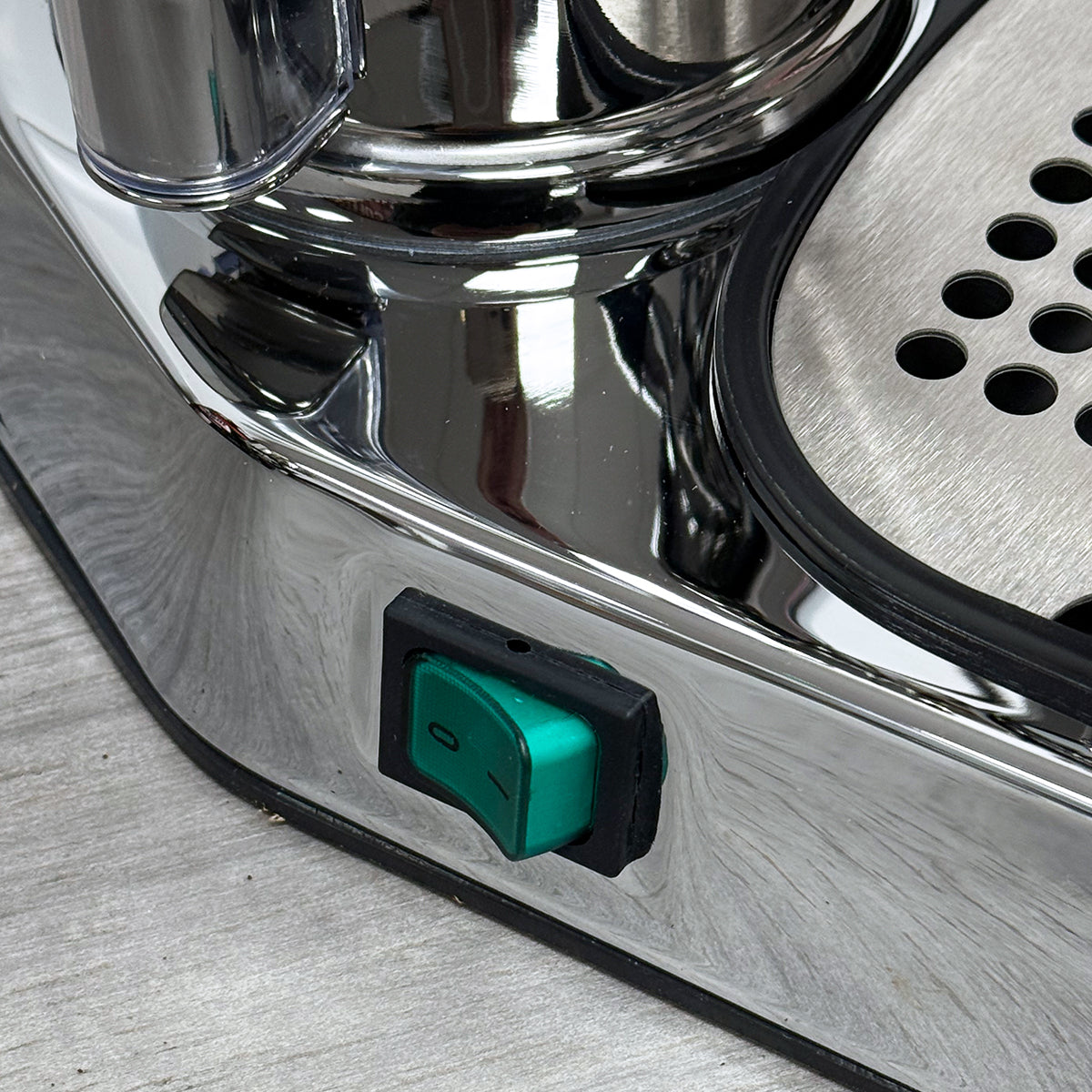 La Pavoni Lever Professional (Holzgriffe mit Chromsockel) 240 V – LPLPLH01UK 