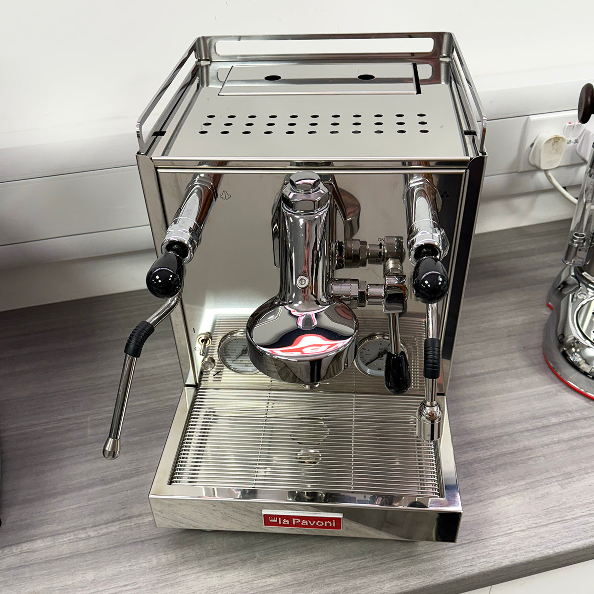 GRADED PRODUCT La Pavoni Cellini Evolution Semi-professional Domestic Coffee Machine Stainless Steel LPSCVS01UK SECOND MACHINE